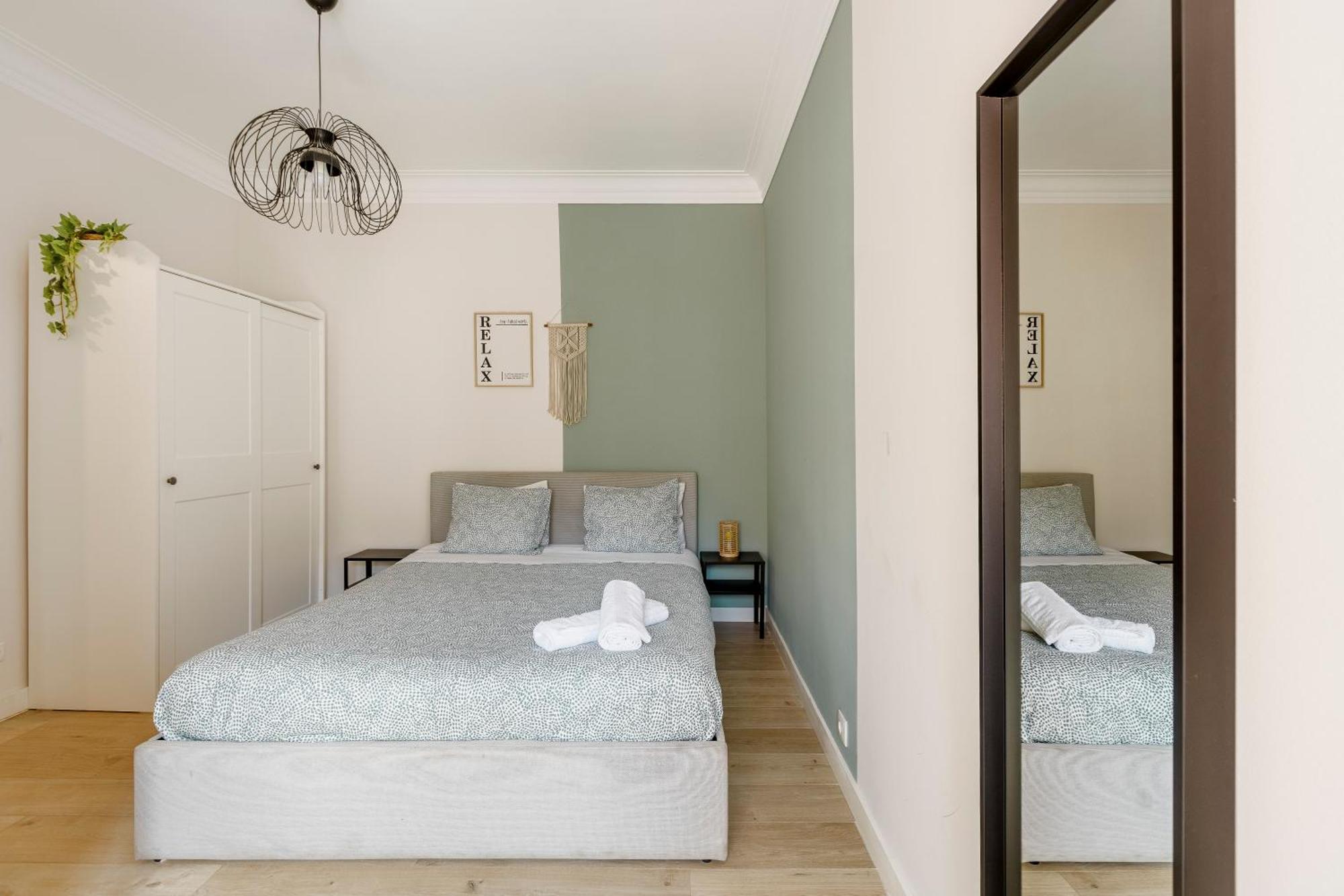 Boho Chic 2 Bedroom Gem 10 Min From Dowtown Free Parking Amadora Exteriör bild