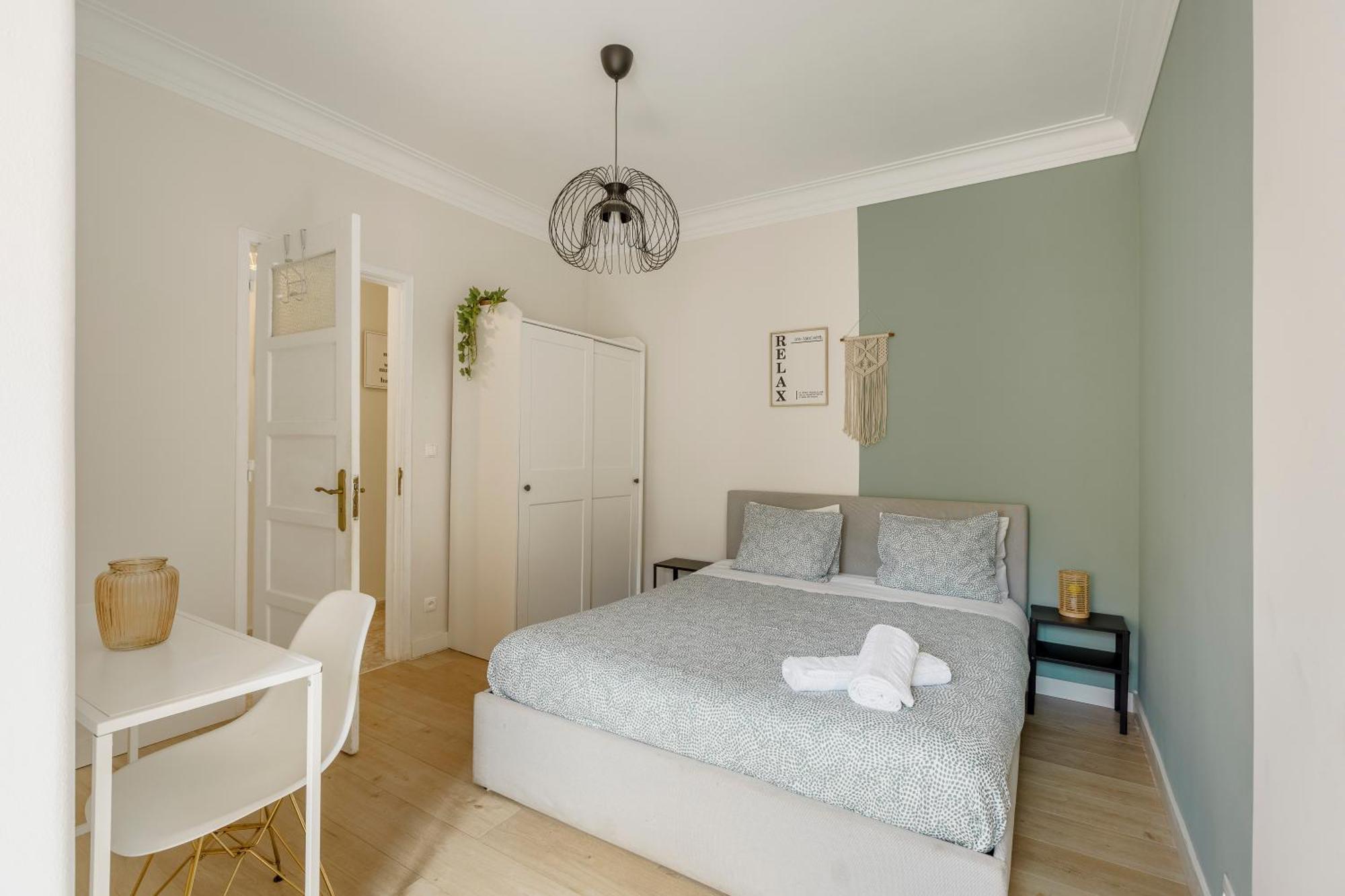 Boho Chic 2 Bedroom Gem 10 Min From Dowtown Free Parking Amadora Exteriör bild